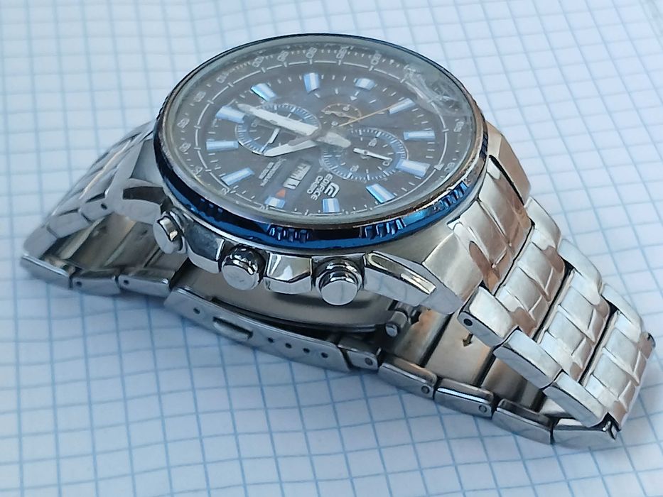 Продам мужские японские часы Casio EFR-549