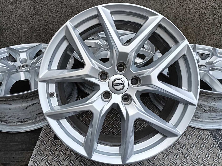 Oryginał felgi 18cali Volvo XC60 XC70 S80 V60 V50 S40 C30 V40 nr8115