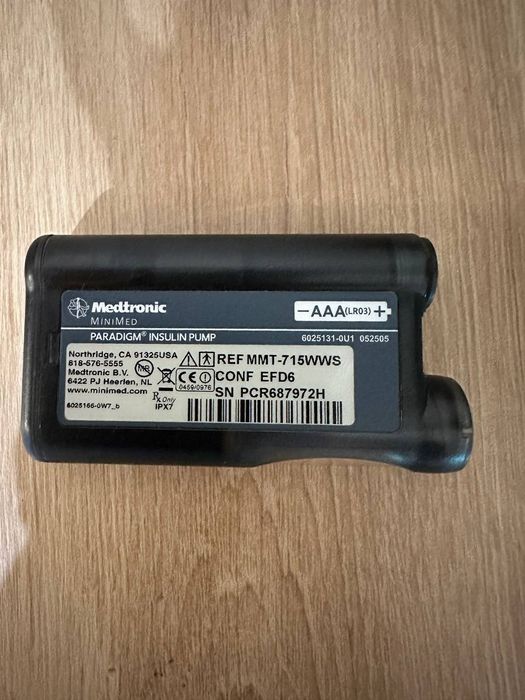Інсулінова помпа Medtronic Minimed 715