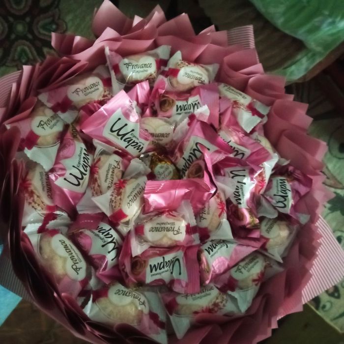 Продам букеты атласни