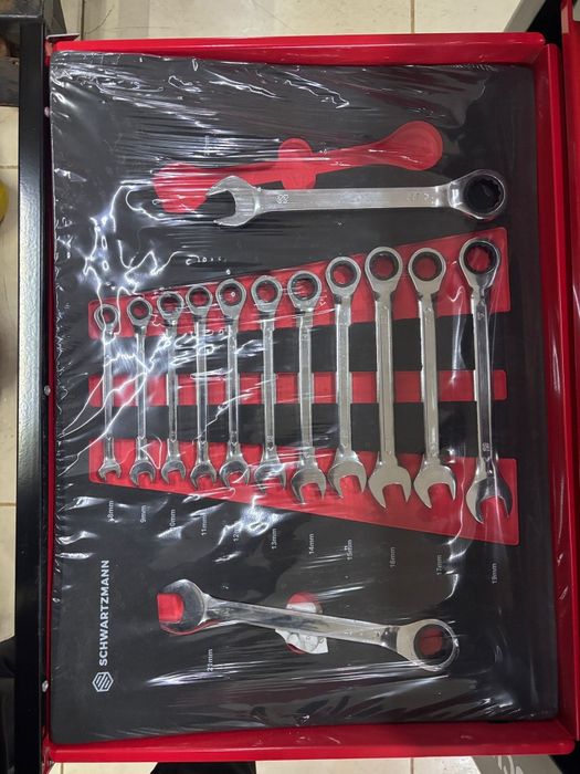 Carrinho de Ferramentas 6/7 gavetas completas SCHWARZMAN