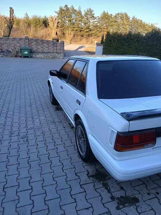 Nissan bluebird 1.6