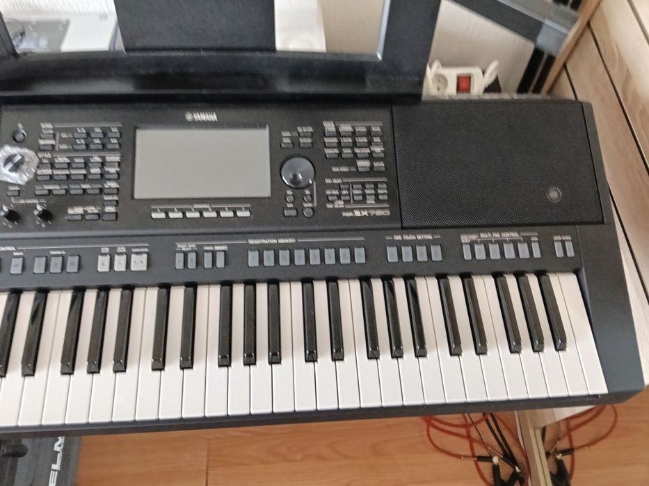 Kiboard Yamaha Psr s 720