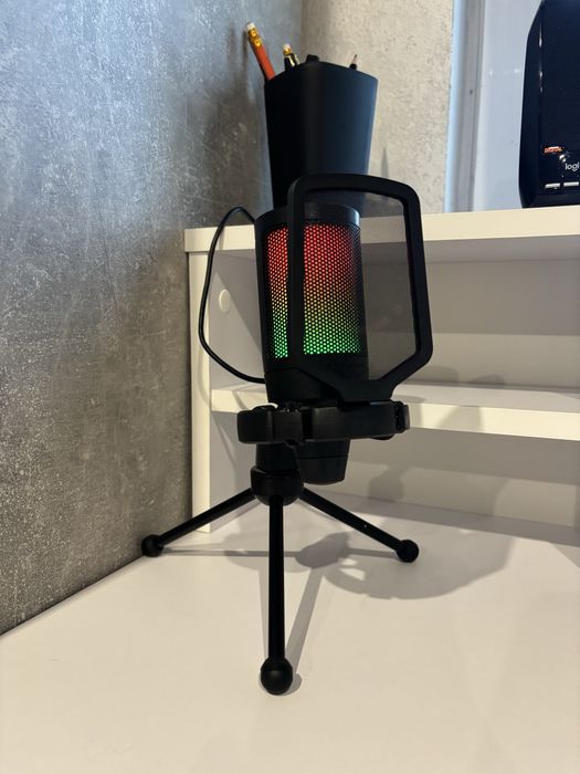 ПК Xeon / 32 ГБ / GTX 1060 + 27” IPS монітор, мікрофон, камера