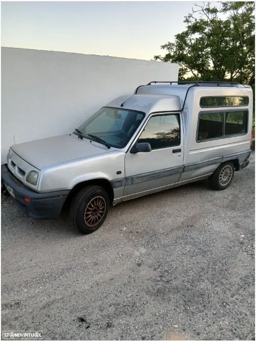 Renault Express530747817481349121