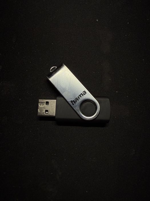 Pendrive z Systemem Operacyjnym Windows/Linux