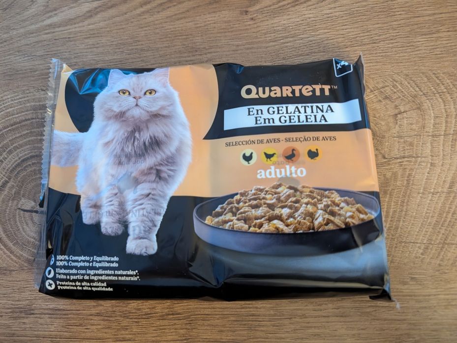 Karma mokra dla kotów z kurczakiem quartett 13 opakowań