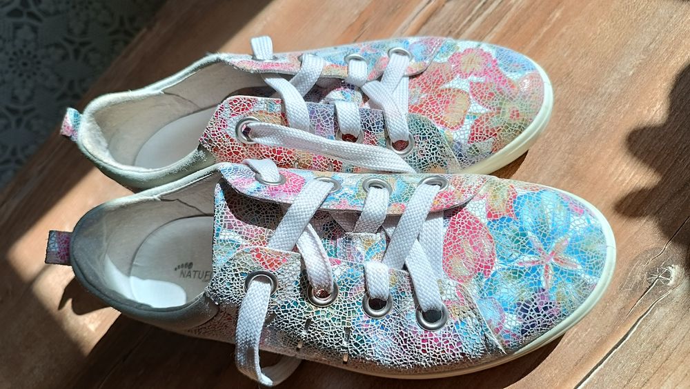 Мокасіни кросівки