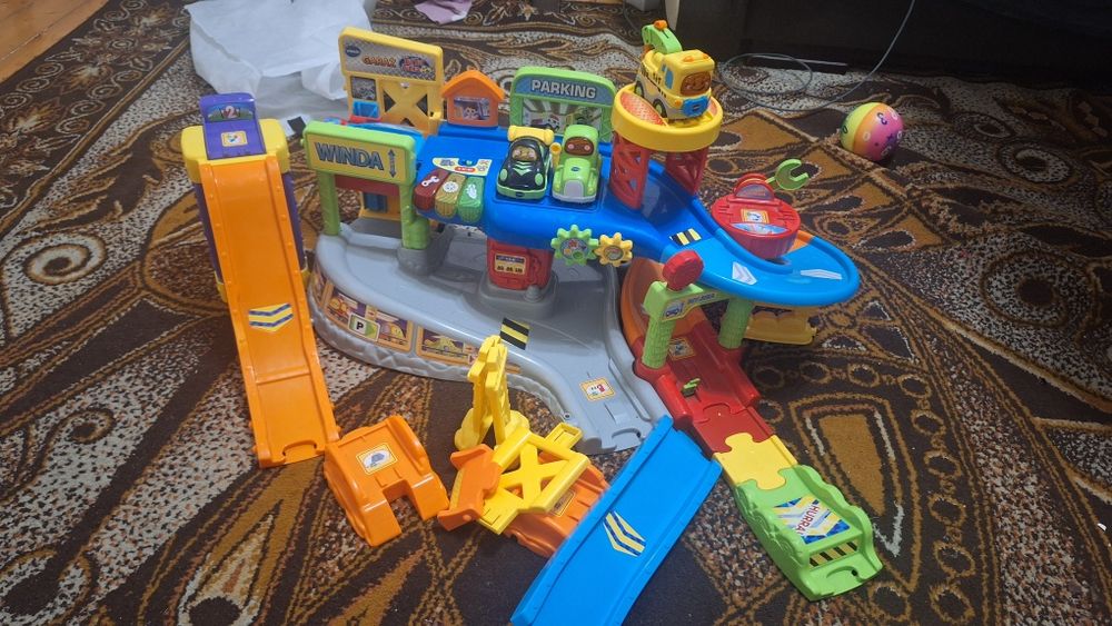 Tut tut autka dla dziecka