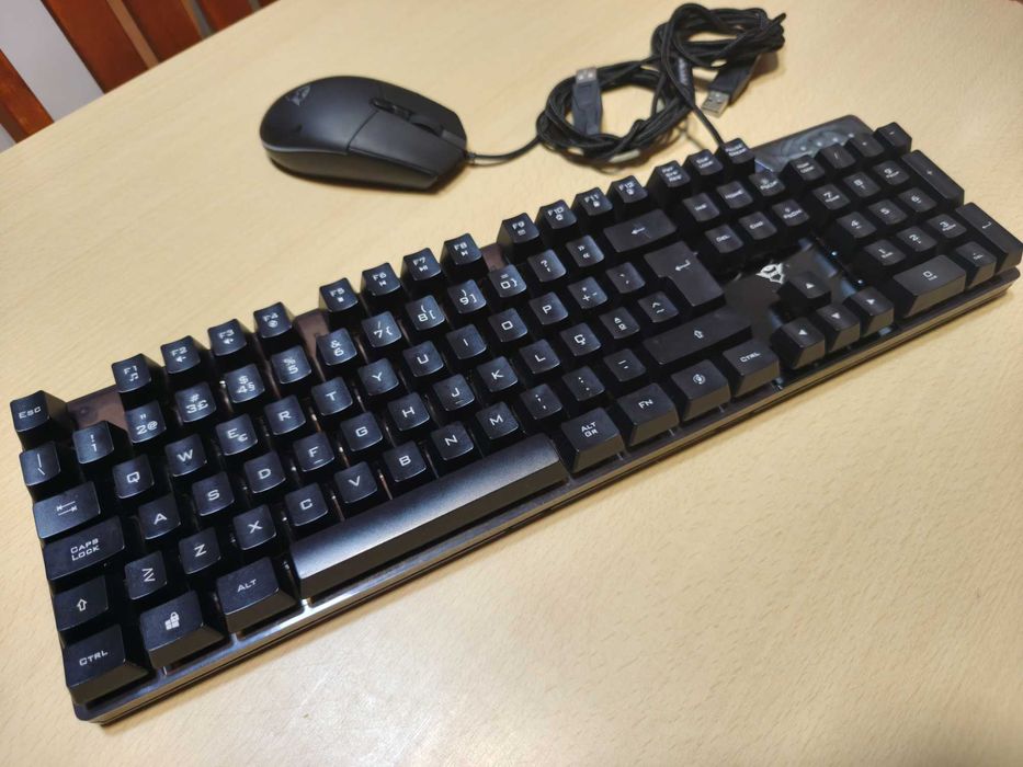 Trust GXT 838 Azor Combo Teclado + Rato Gaming