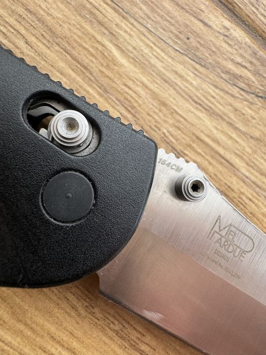 Ніж Bechmade griptilian