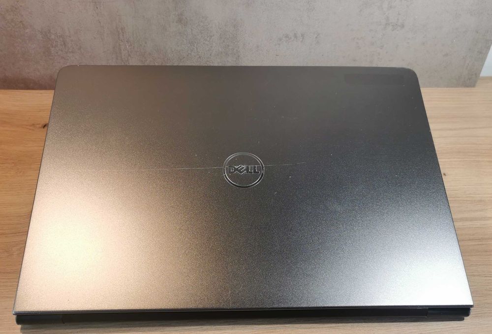 Dell Vostro 5468 14" FHD i5-7200u/8GB RAM/256GB SSD/W10P