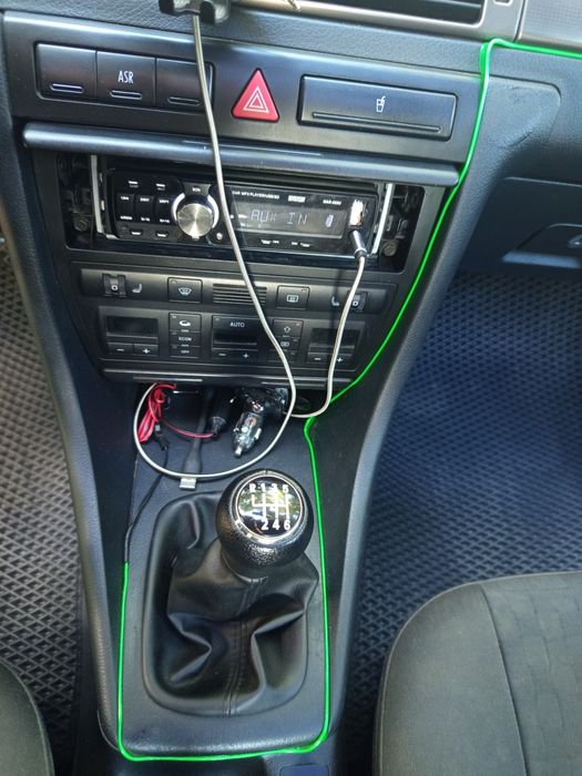 Ауди А6 С5 2.5 tdi на повному ходу без вкладень