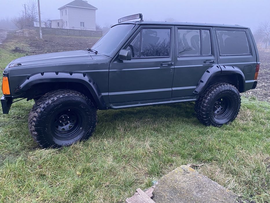 Продам jeep cherokee