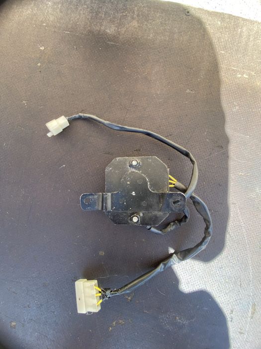 Regulator napięcia Ktm duke 125 Rok 17-23
