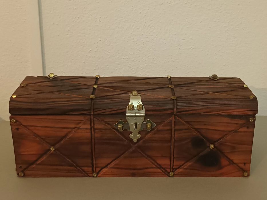 Caixa de madeira design rustico