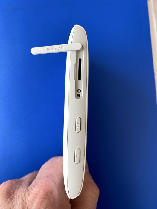 ZTE MF920 - мобільна точка доступу,