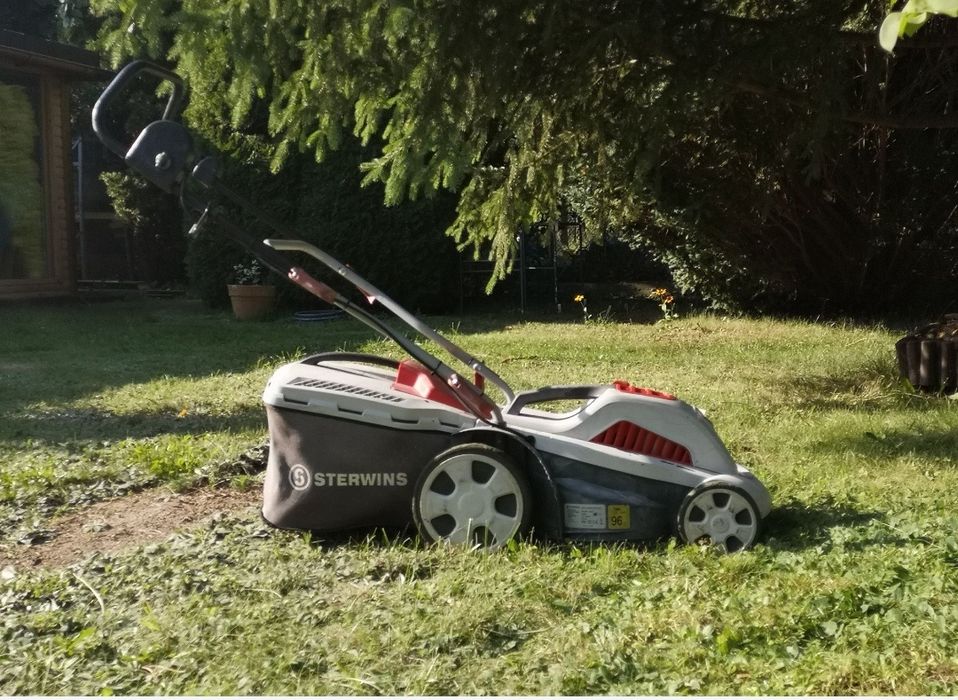 Kosiarka elektryczna Sterwins z koszem