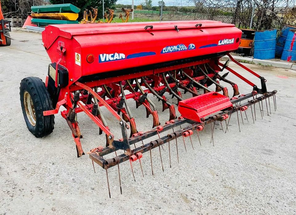 Semeadora em Linha Mecanica - Lamusa Europa 2000XS