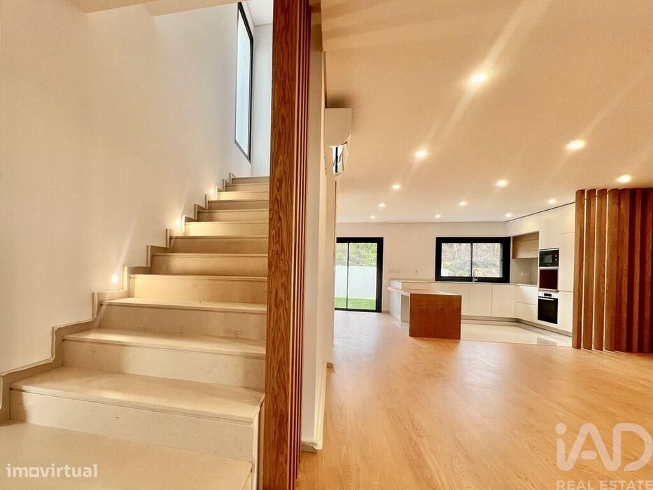 Casa / Villa T3 em Antas e Abade de Vermoim de 246,00 m2