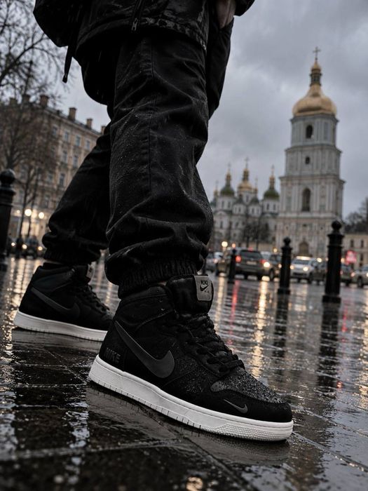 Кожаные кросовки на зиму Nike зима Мужские красовки найк зимние с мехом! Греют в любую погоду ! Найки непромокаемые ! Стильные молодежные кросовки