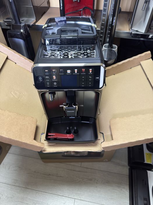 Кофемашина philips 5500 latte go 5547/90 гарантія 1 рік оригінал original