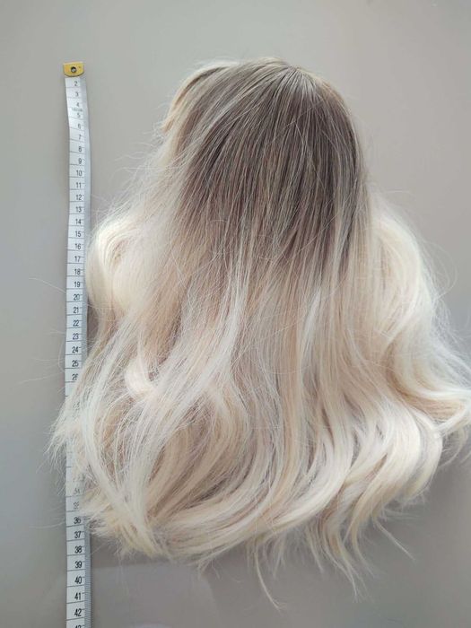 Peruka blond ombre długość 40 cm long bob