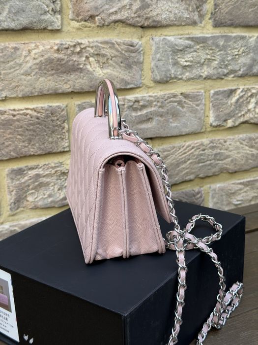 Рожева сумочка Chanel