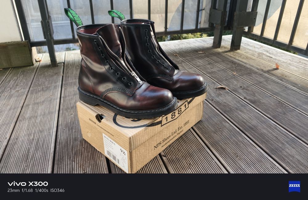 Solovair (EU44.5 / UK 9.5) Burgundy Red