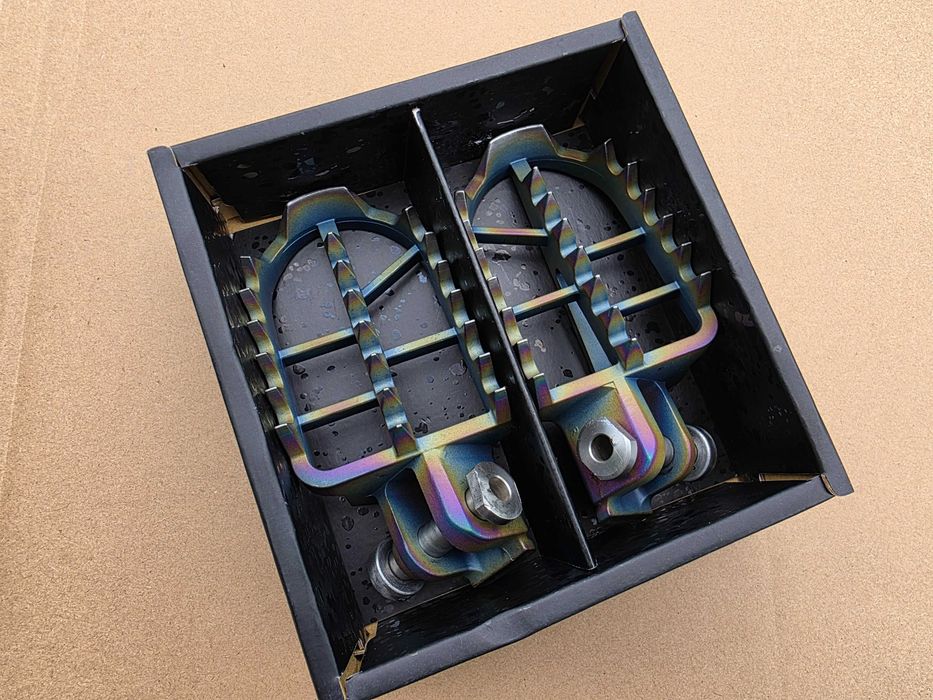 Tytanowe pegi podnóżki BUD RACING KTM Husqvarna Sherco jak NOWE !