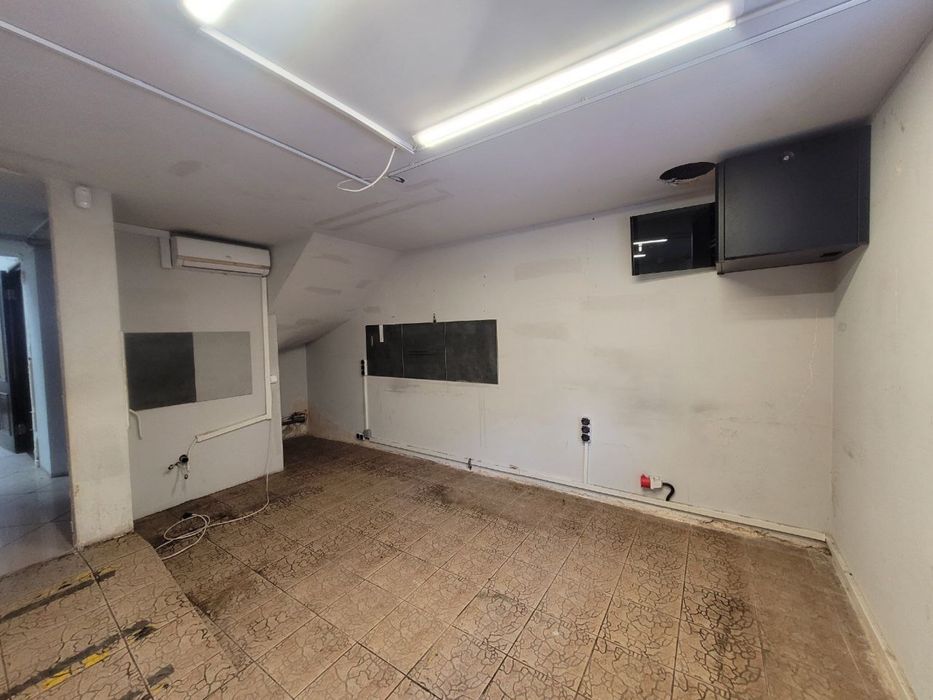 Аренда приміщення фасад 165м2 клініка стоматологія Липки Арсенальна