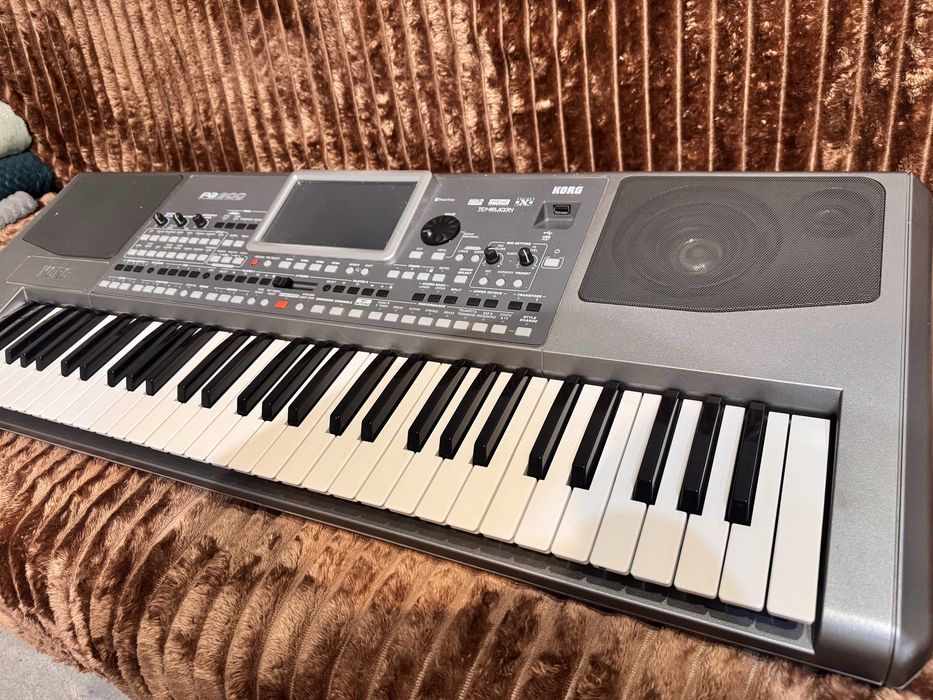 Korg pa 900  jak nowy