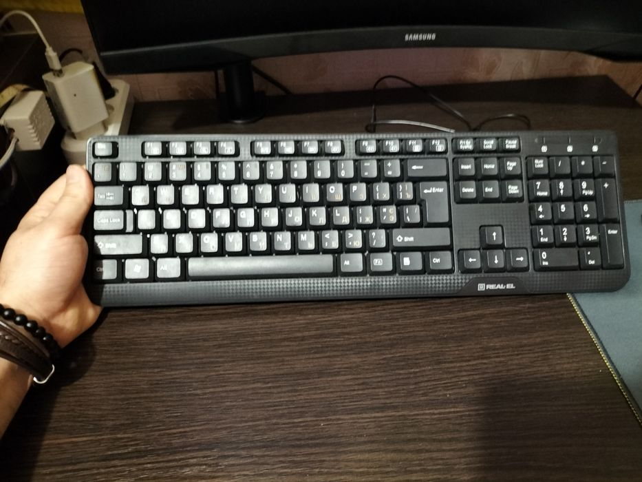 REAL-E500 USB Клавиатура