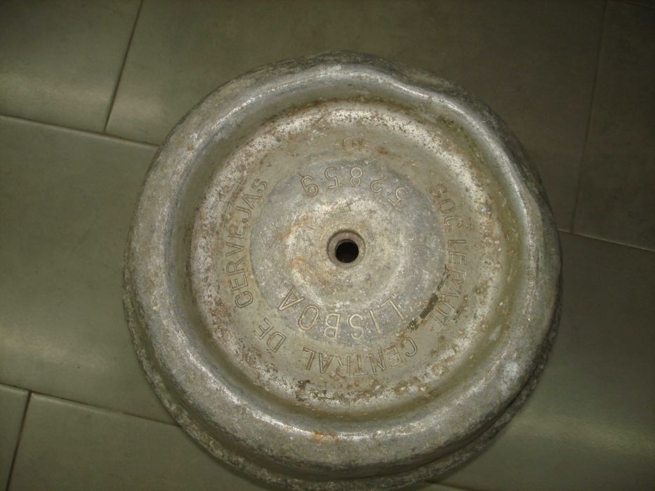 Barril de Cerveja 100% original antigo de alumínio