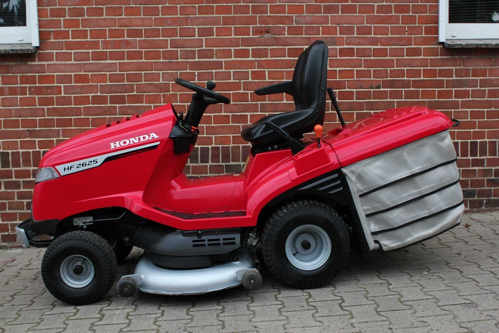 Honda 2625 V2 TRAKTOREK Kosiarka