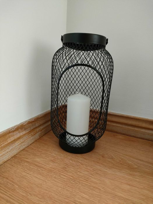 Lanterna/suporte de vela + vela grossa