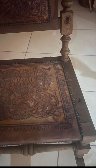 Cadeira de balanço em madeirs