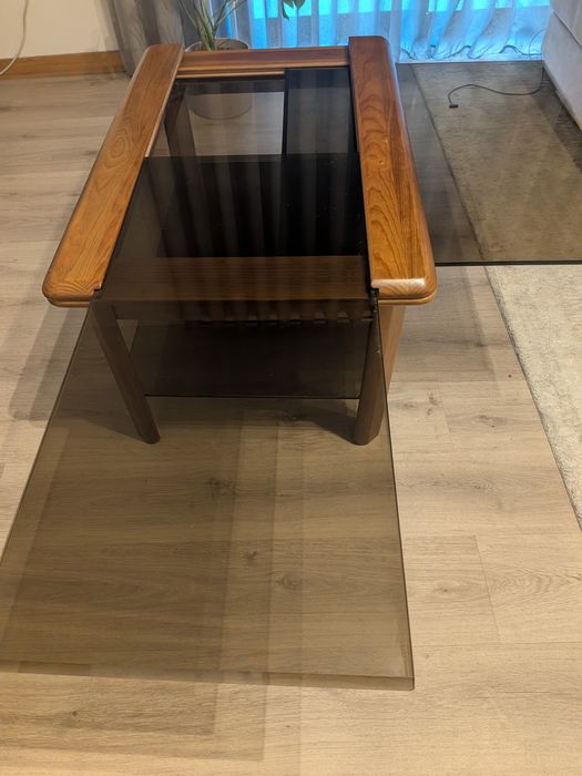 Mesa de sala (cerne)