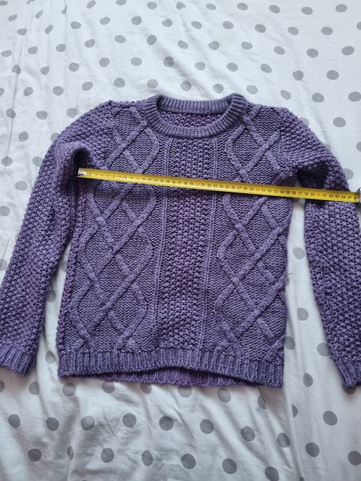 Sweter o pięknym splocie r. 98/104!