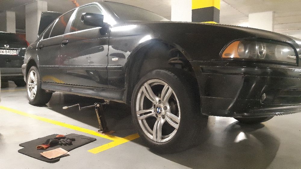 BMW E39 2001 298т.км