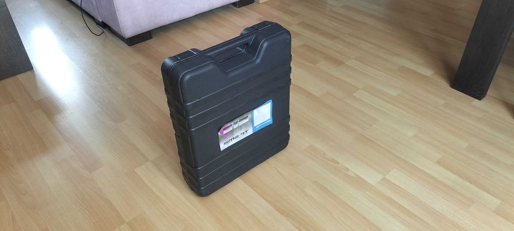 Walizka plastikowa na narzędzia