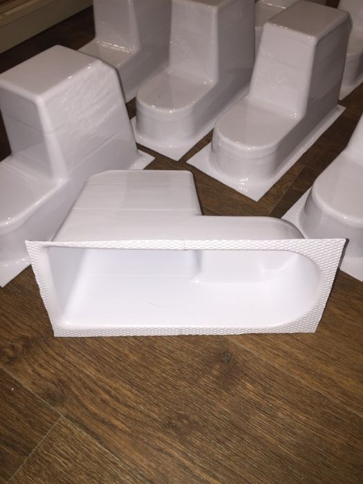 Вакуумне формування виробів з термопластику, формування з піддувом