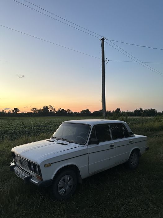 Авто на повному ходу Ваз 2106