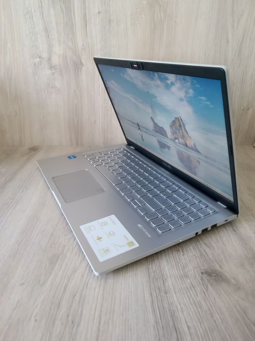 Ноутбук ASUS VivoBook Intel 4.1Ghz 12GB SSD 256GB Отличное Состояние