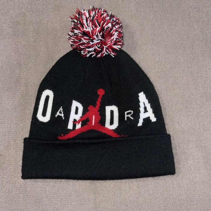 Зимняя шапка Jordan оригинал