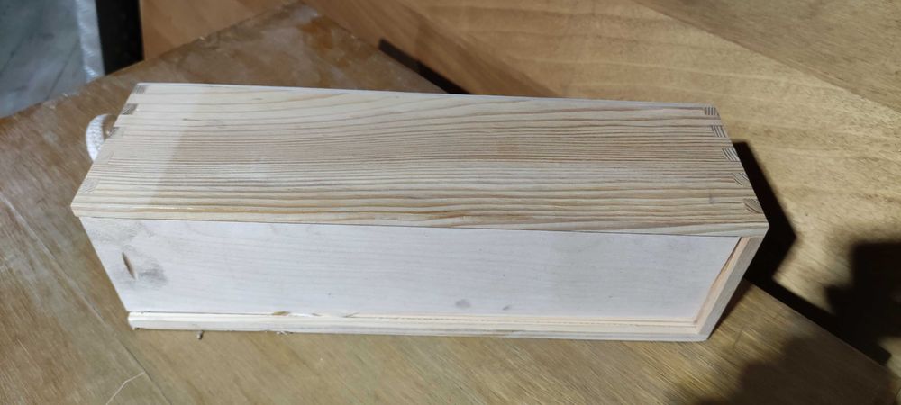 drewniana skrzynka sklejka na prezent wino dekoracja