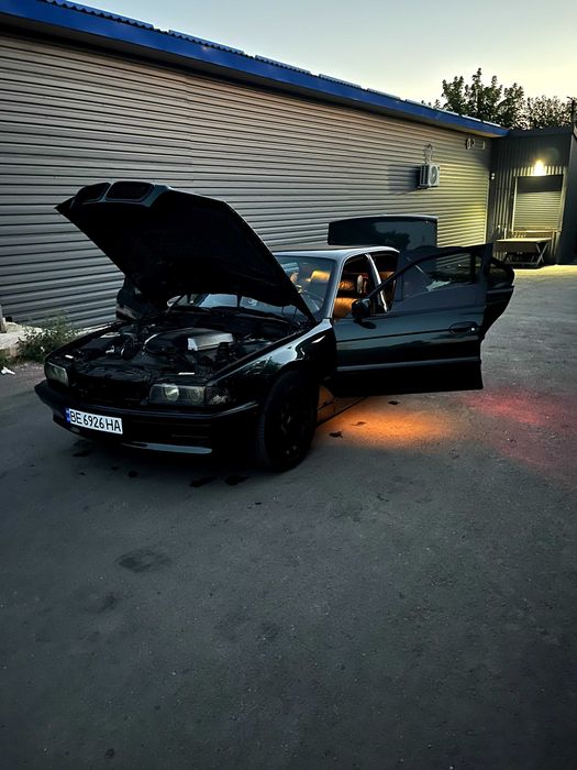 BMW e38 m60b30 механика