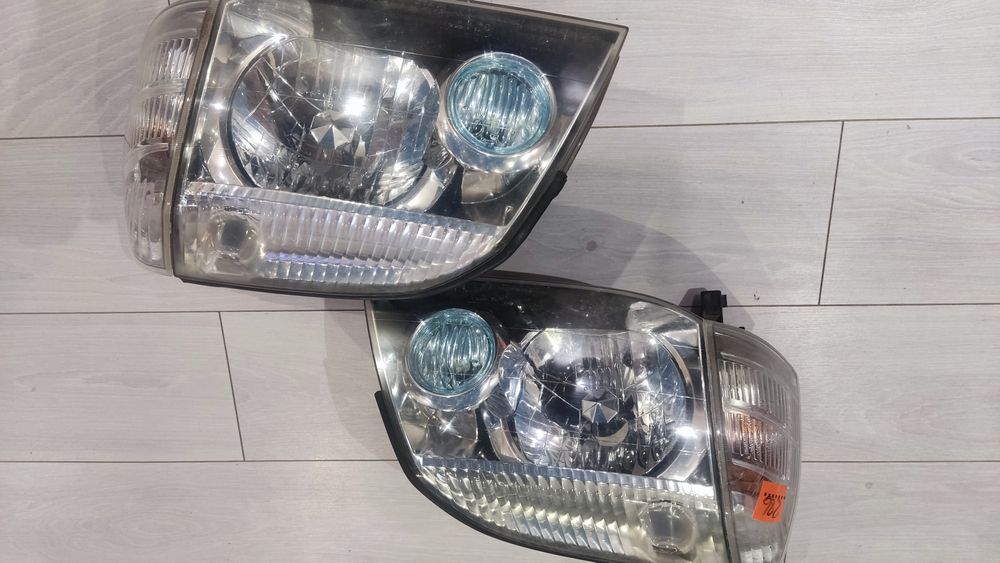 Nissan xtrail t30 фари