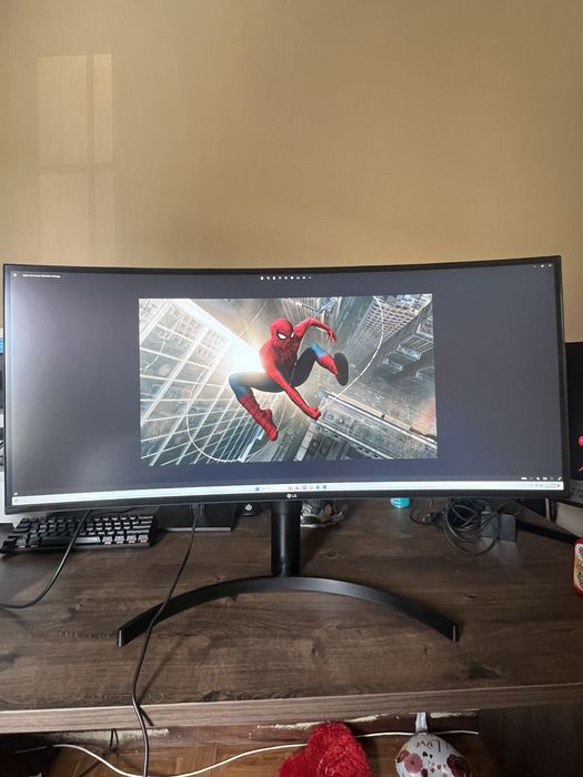 Monitor LG curvo509724480253480962