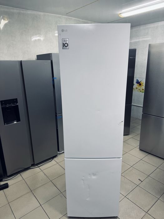 Холодильник LG серії 6 GBP62SWNAC